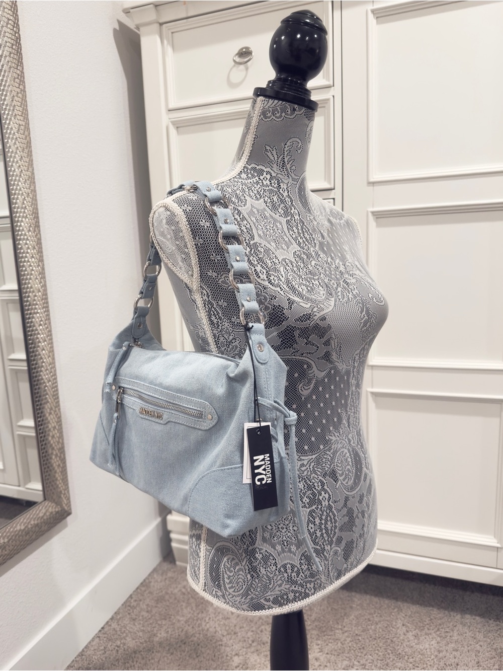 🩵 Madden NYC Denim Chambray Light Blue Grommet Shoulder Bag - New! - Picture 12 of 13